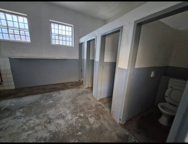 3,762M² WAREHOUSE TO LET IN BENROSE